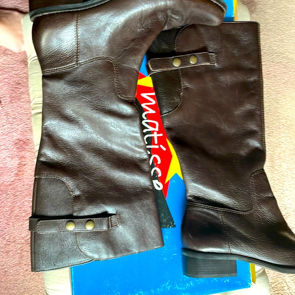 All Leather Brown Boots. Stacked 1” Heel. Side Zipper.